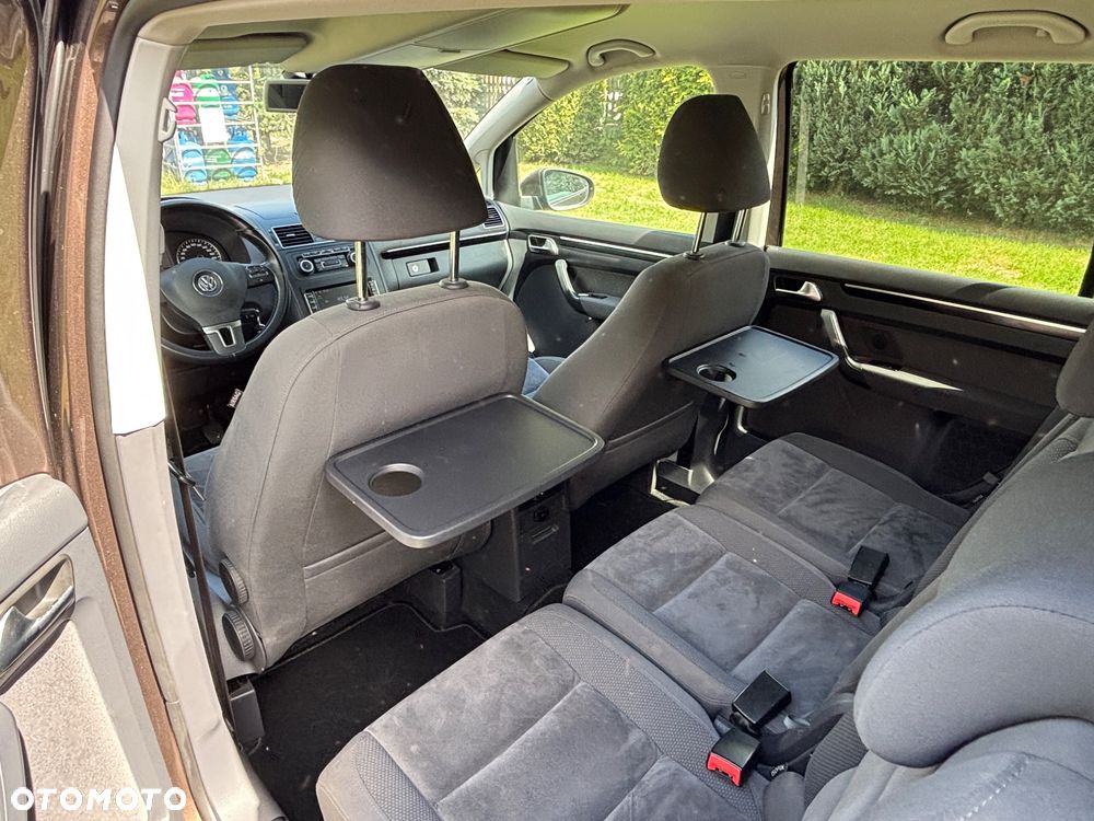 Volkswagen Touran 2.0 TDI DPF BlueMotion Technology Comfortline - 34
