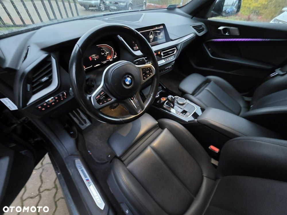 BMW Seria 2 218i GT M Sport - 11