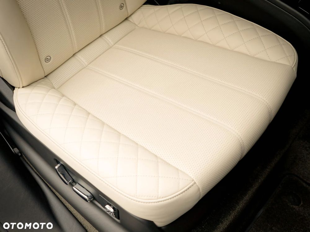 Bentley Bentayga W12 - 35