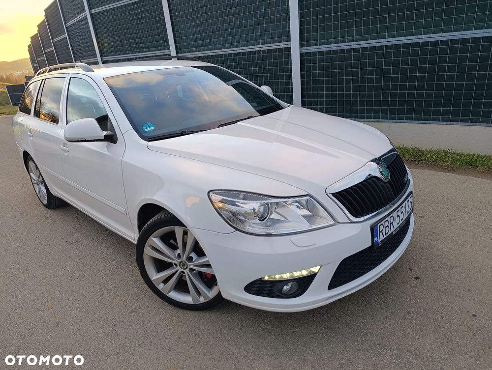 Skoda Octavia 2.0 TDI CR DPF RS - 5