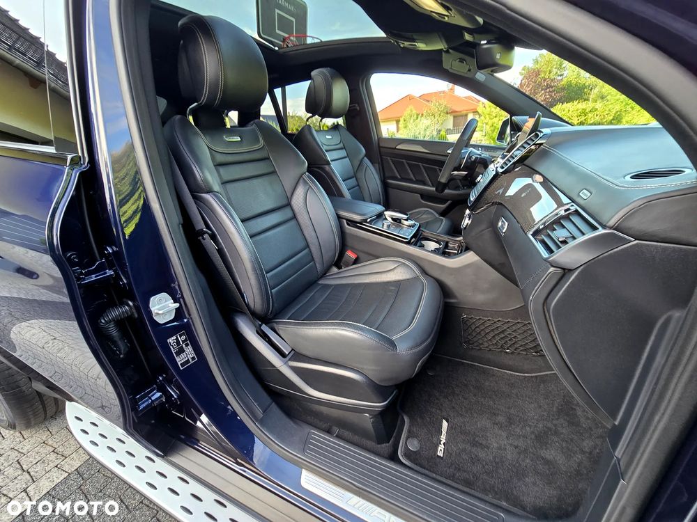 Mercedes-Benz GLE - 12