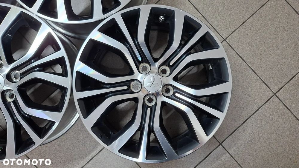 Felgi Aluminiowe 18 Mitsubishi Outlander III 5x114.3 ET 38 - 5