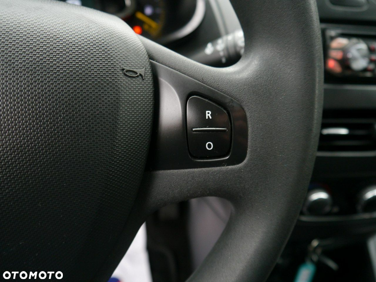 Renault Clio 1.2 16V Authentique - 29