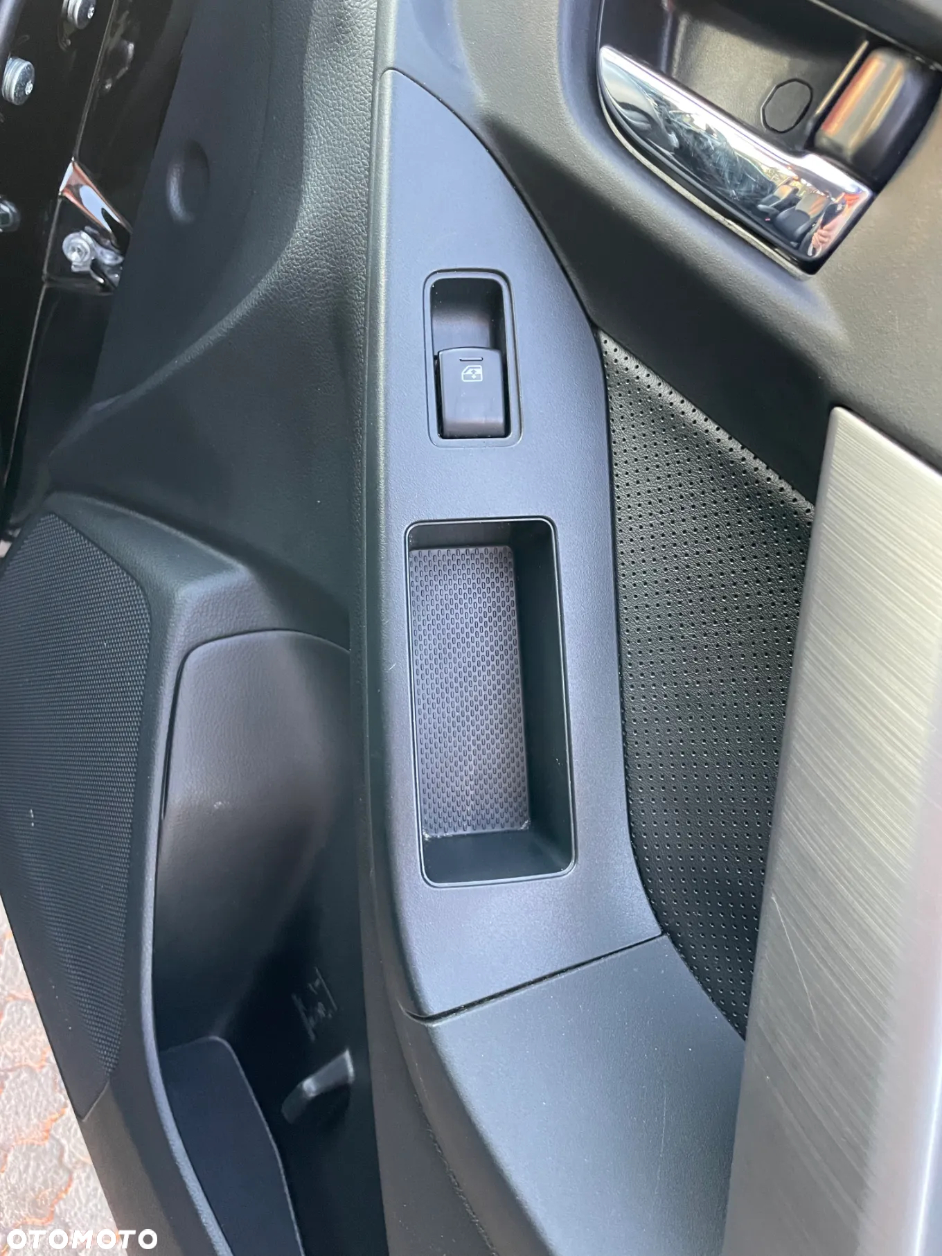Subaru Forester 2.0XT Platinum Lineartronic - 27