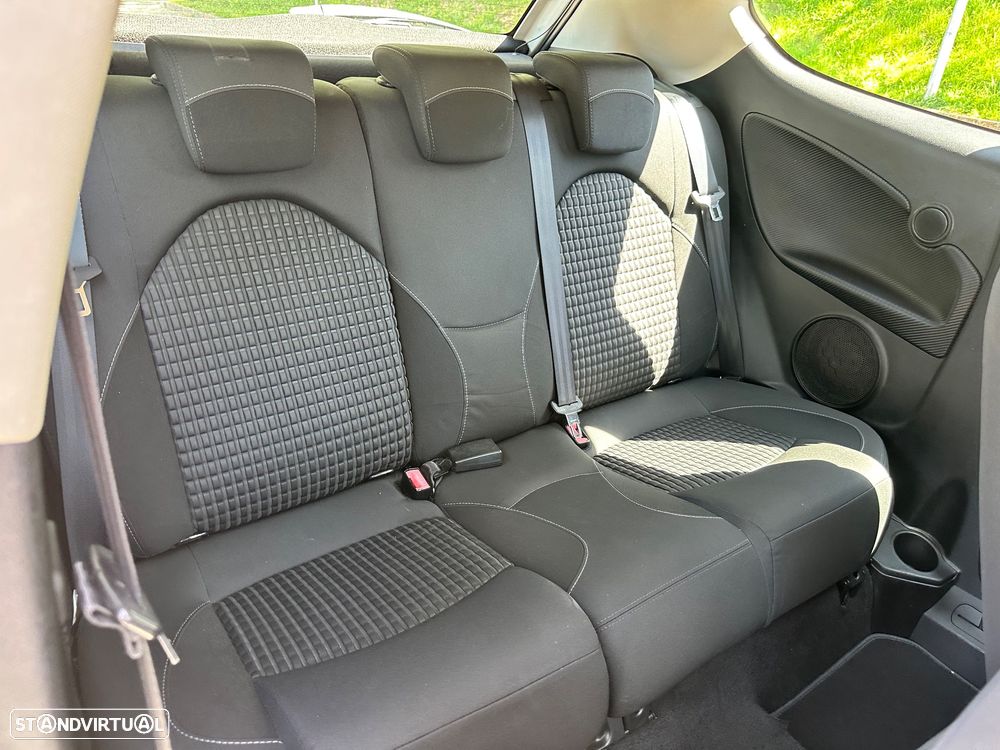 Alfa Romeo MiTo 1.3 JTD Distinctive - 35