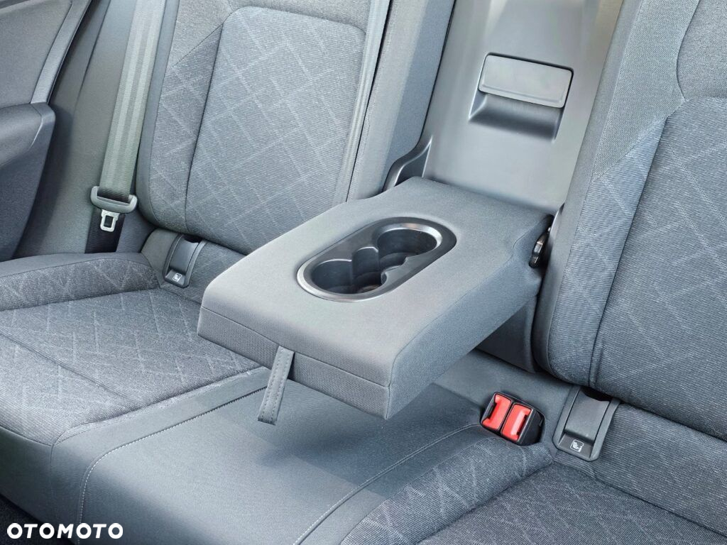 Volkswagen Golf VIII 2.0 TDI Life DSG - 23