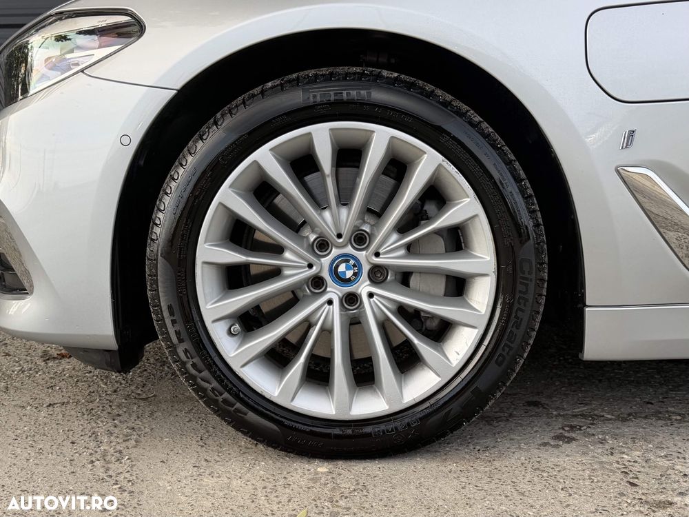 BMW Seria 5 530e AT PHEV - 35