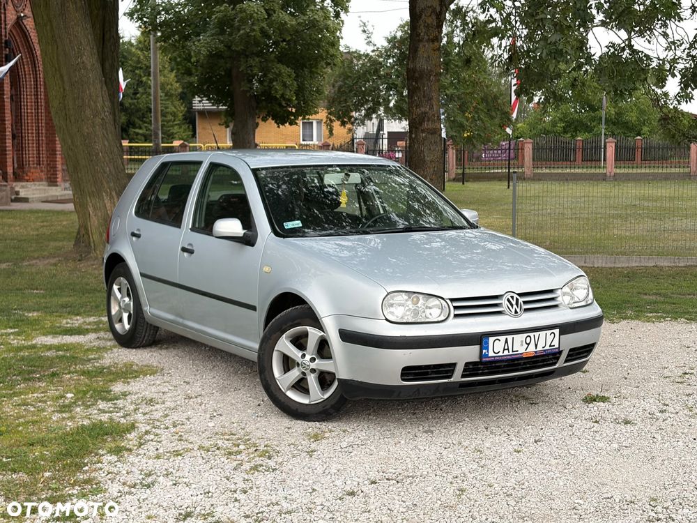 Volkswagen Golf - 3
