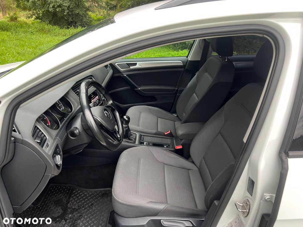 Volkswagen Golf VII 1.6 TDI BMT Comfortline - 13