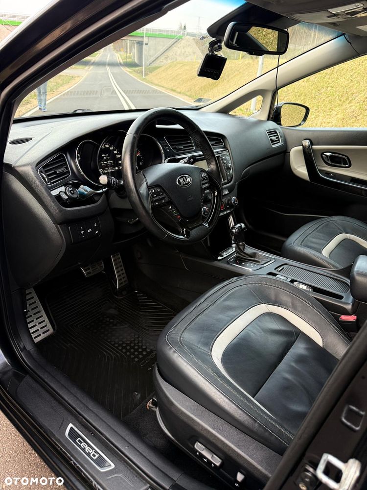 Kia Ceed 1.6 GDI XL DCT - 30