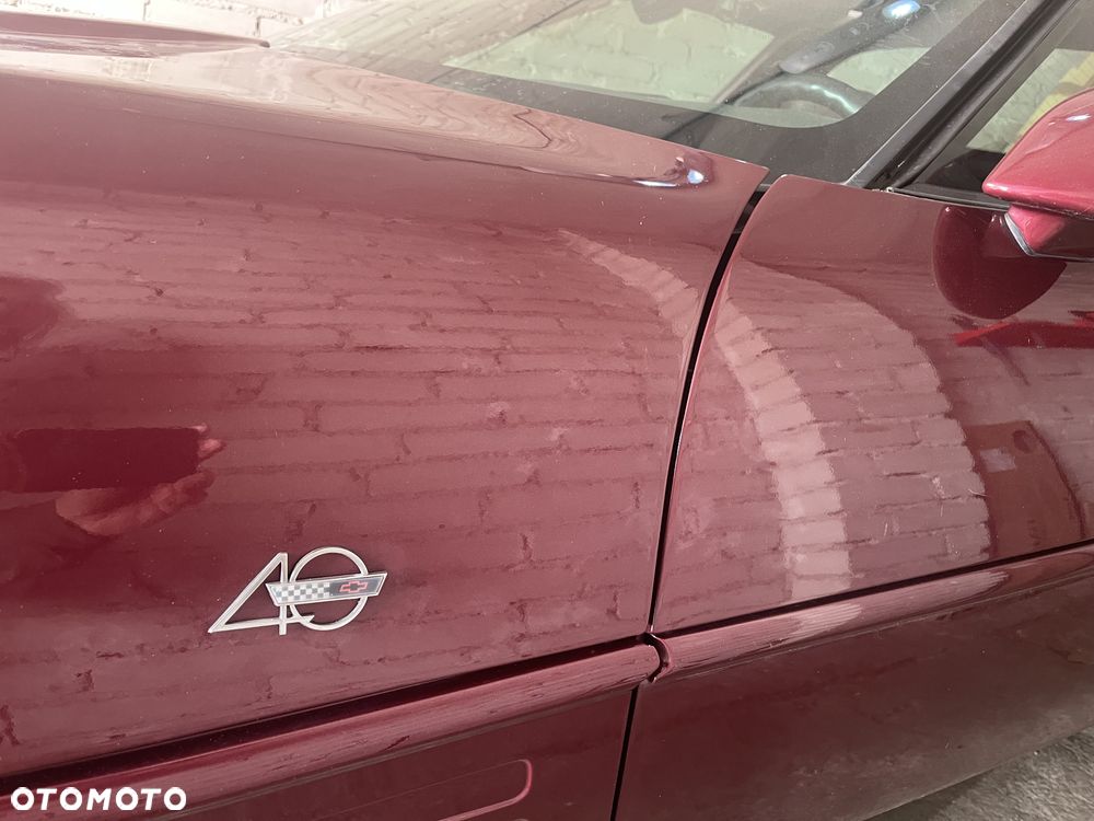 Chevrolet Corvette - 14