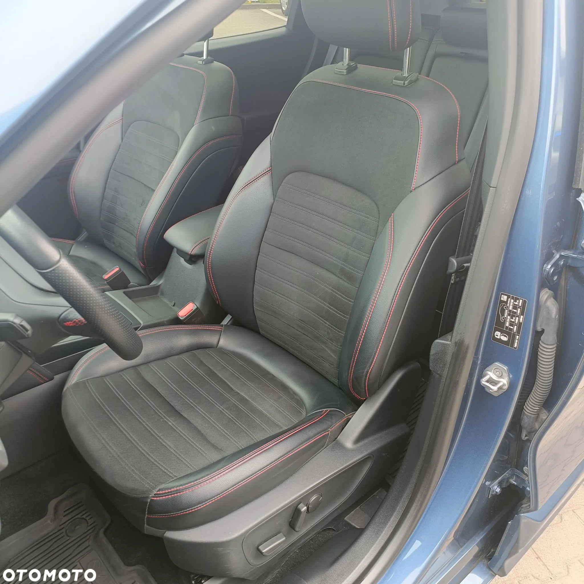 Ford Kuga 2.5P PHEV FWD ST-Line X - 14