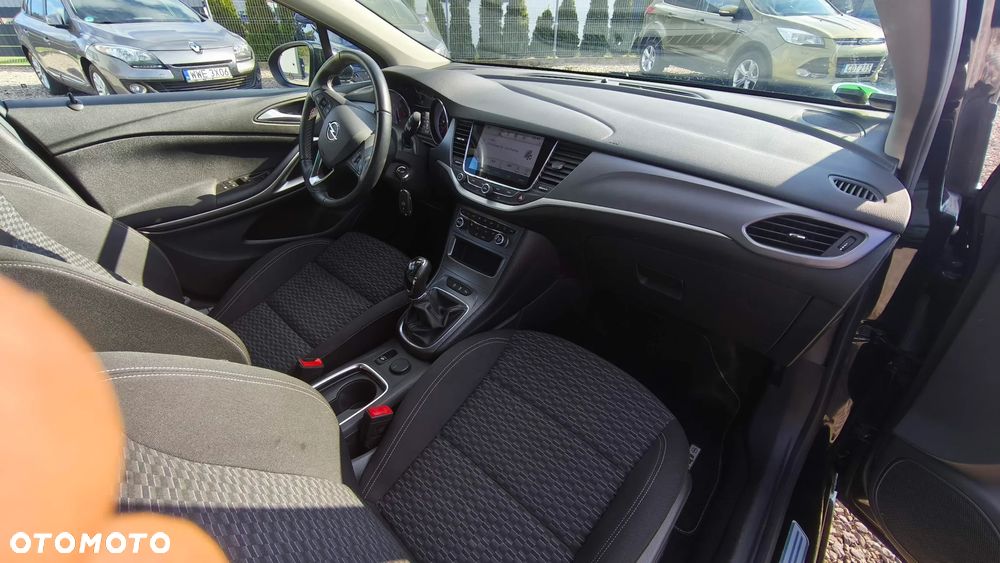 Opel Astra 1.4 Turbo 120 Jahre - 7