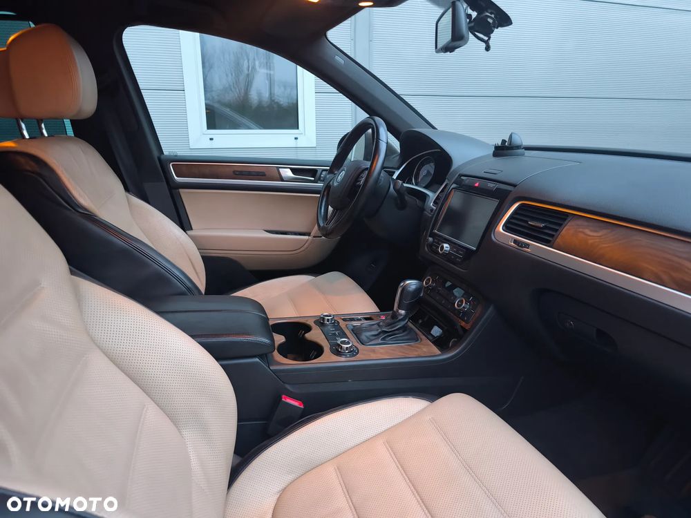 Volkswagen Touareg 4.2 V8 TDI DPF Automatik Exclusive - 26