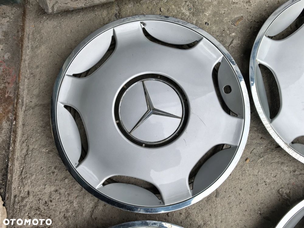 Mercedes W124 Kołpaki 15" KOMPLET - 4
