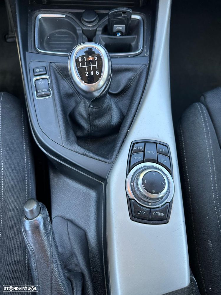 BMW 116 d M Sport - 8