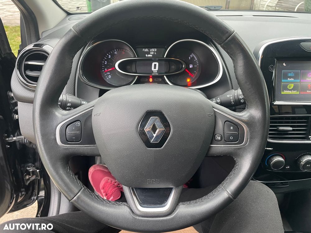 Renault Clio - 20