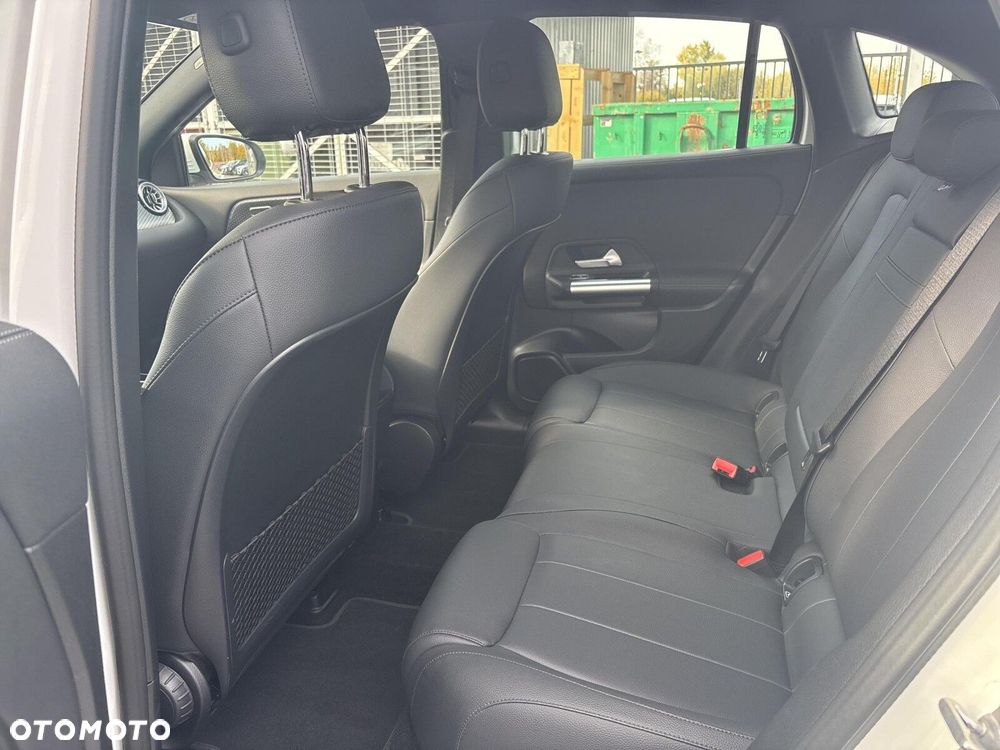 Mercedes-Benz EQA - 20