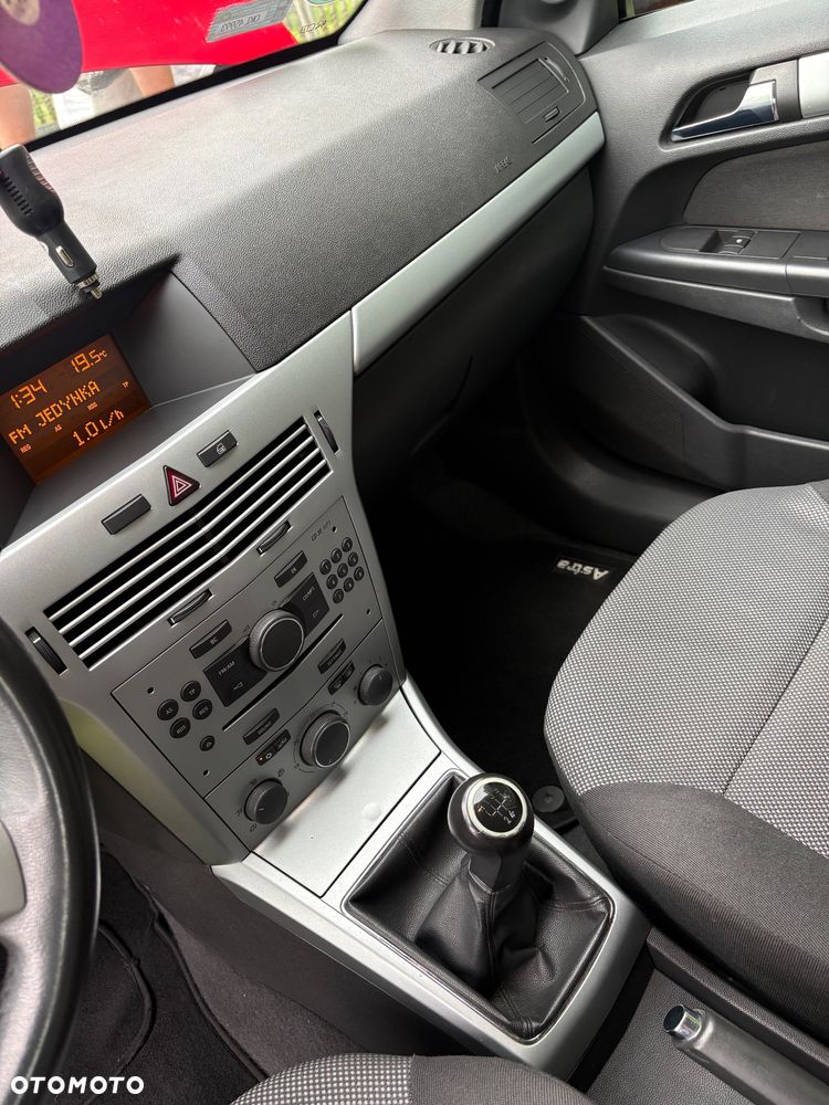 Opel Astra 1.6 - 7
