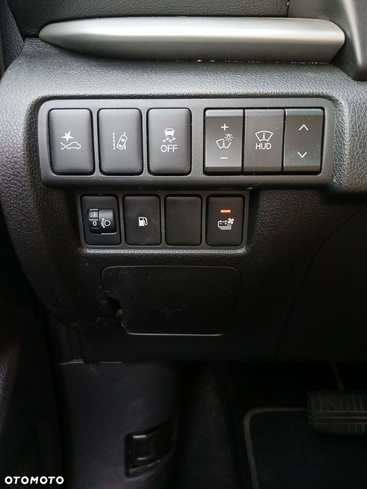 Mitsubishi Eclipse Cross - 19