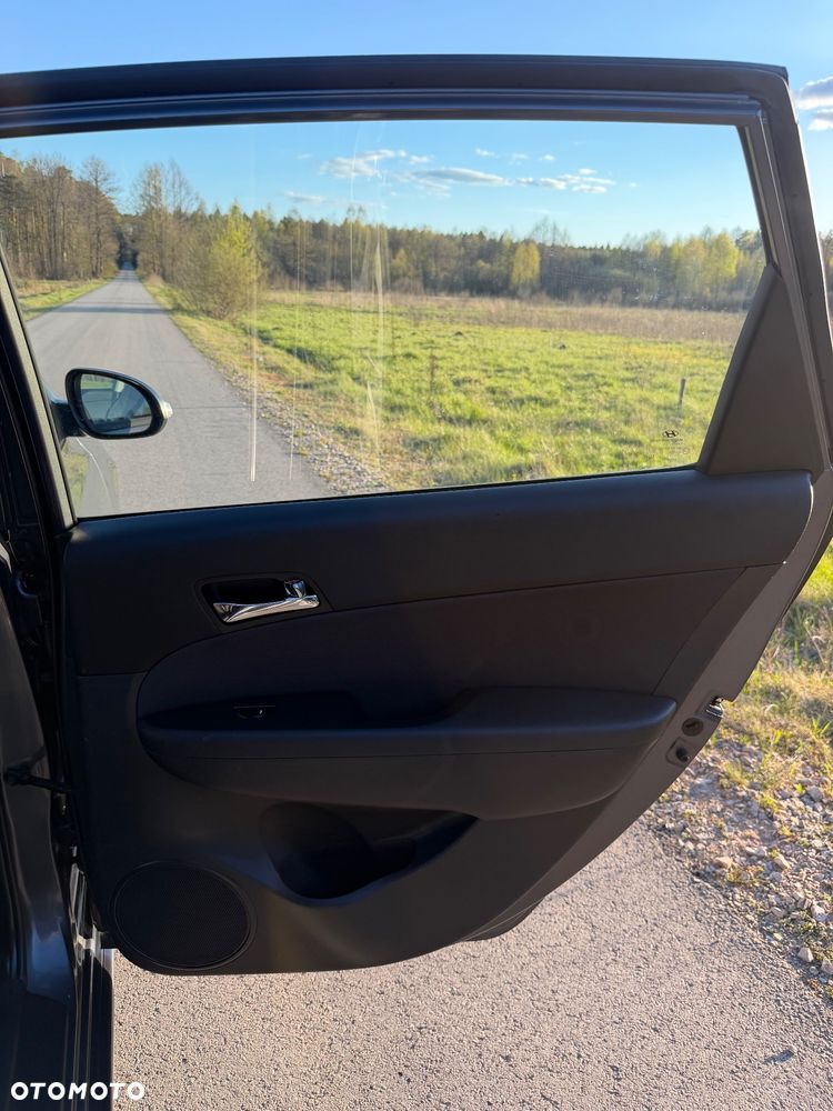 Hyundai i30 1.6 CRDi Comfort EU5 - 12