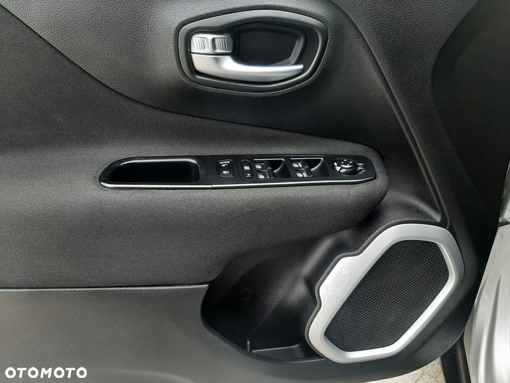 Jeep Renegade 1.6 MultiJet Limited - 36