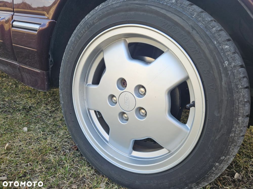 Ford Scorpio 2.9-24 Ghia - 13