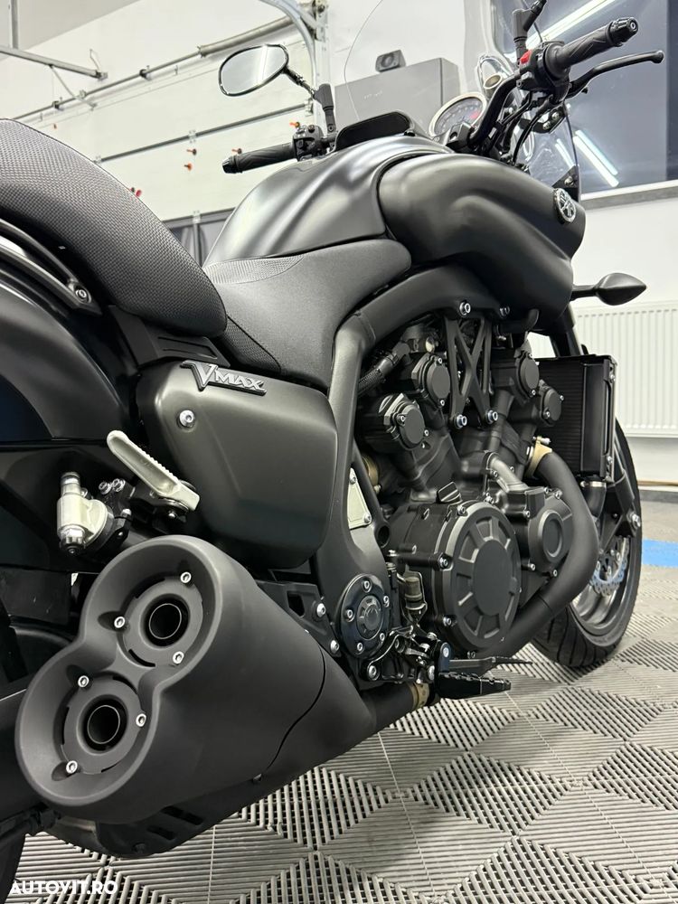 Yamaha V-MAX - 3