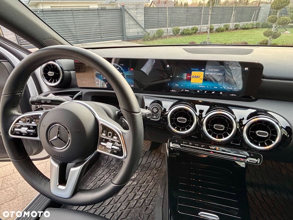Mercedes-Benz Klasa A 180 7G-DCT - 10