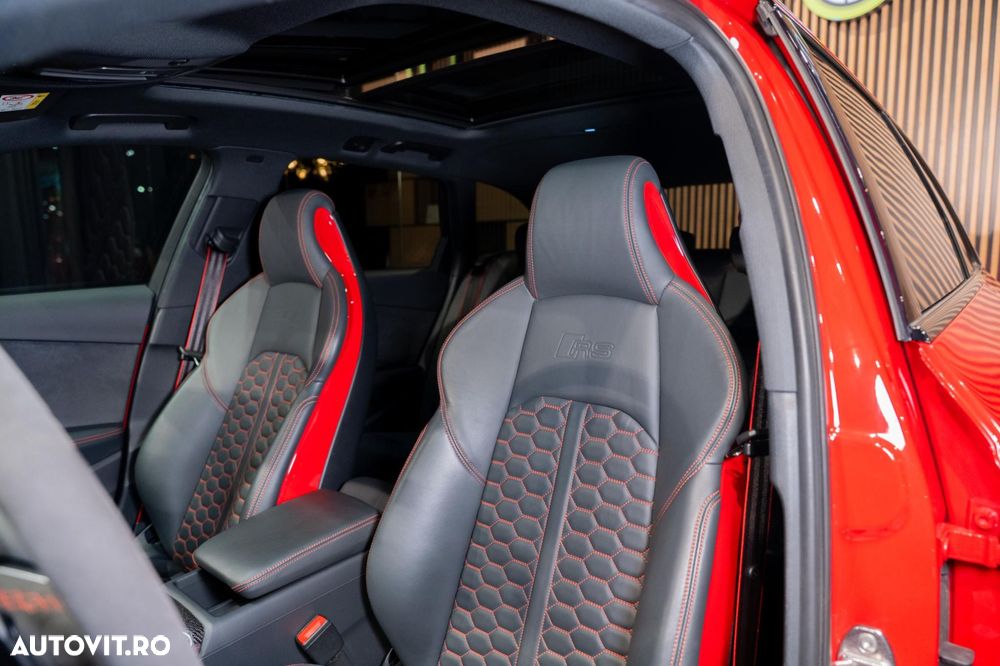 Audi RS4 Avant quattro Tiptronic - 37