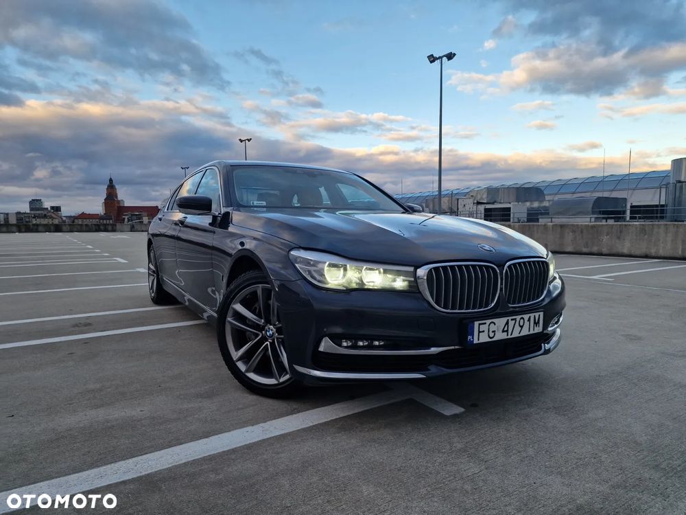 BMW Seria 7 ver-740le-iperformance - 2