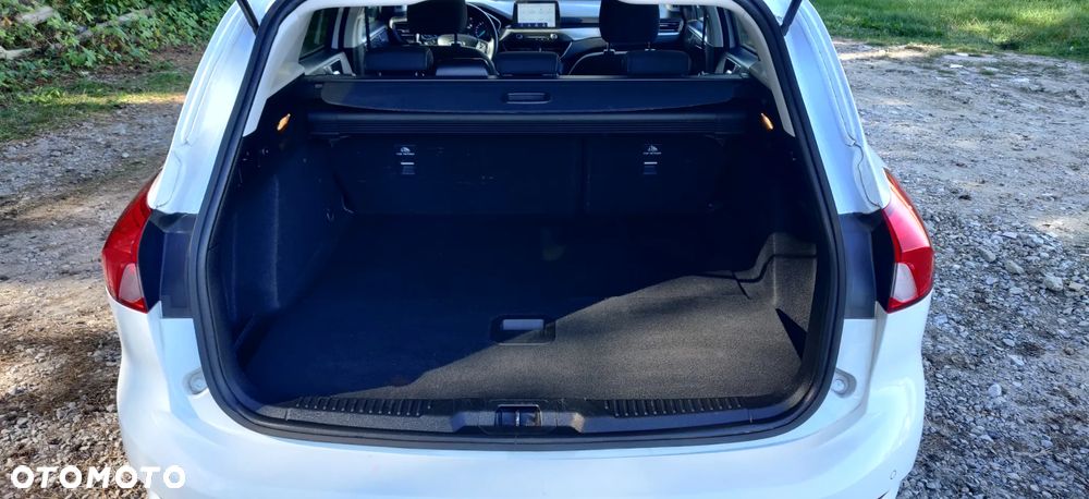 Ford Focus 1.0 EcoBoost Titanium - 22