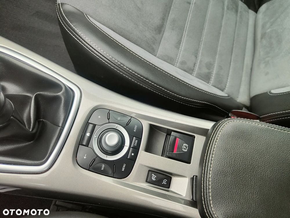 Renault Laguna dCi 150 FAP GT - 18