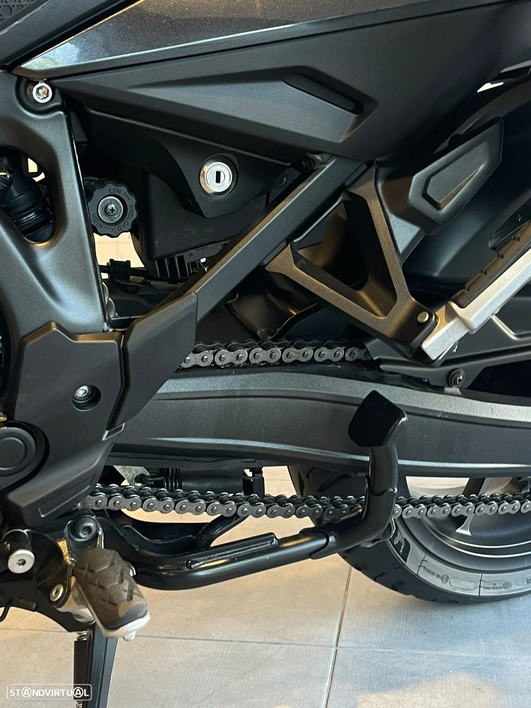 Honda NT 1100 - 10