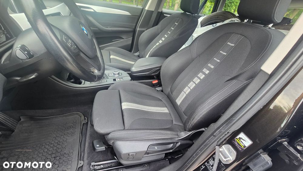 BMW X1 sDrive18i - 14