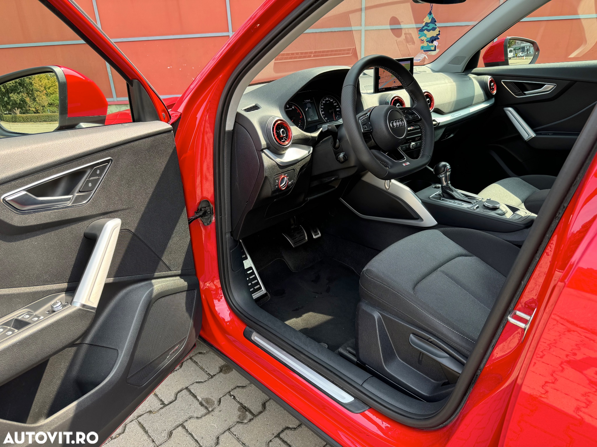 Audi Q2 30 TFSI S tronic sport - 14
