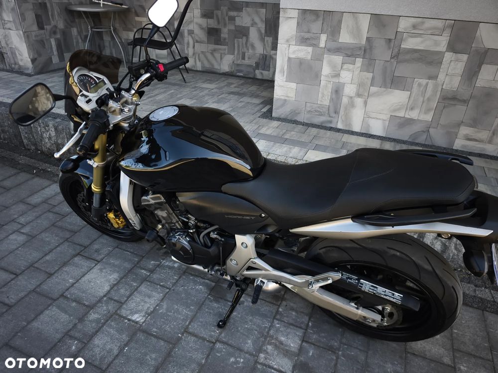 Honda Hornet - 25