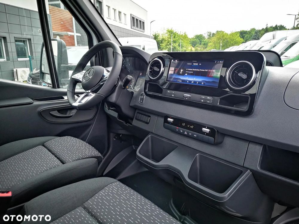 Mercedes-Benz Sprinter - 8