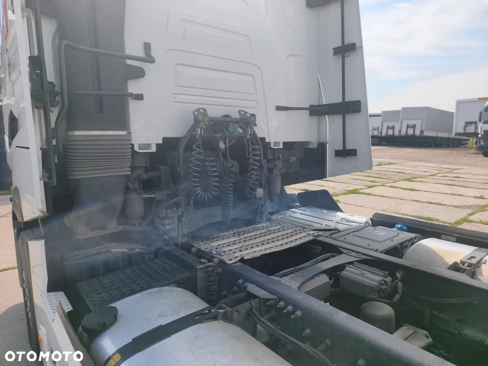 Renault Gama T 480 - 11