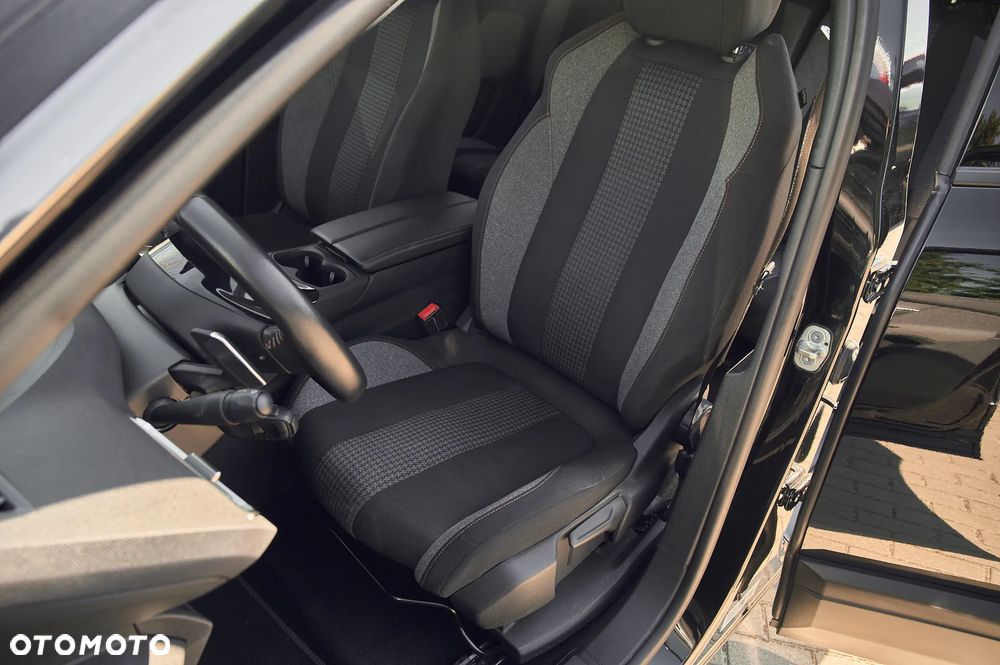 Peugeot 5008 1.5 BlueHDi GT S&S EAT8 - 28