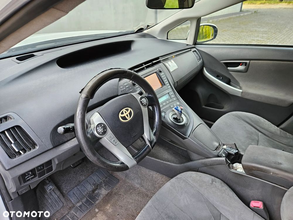 Toyota Prius 1.8 Hybrid Premium - 6