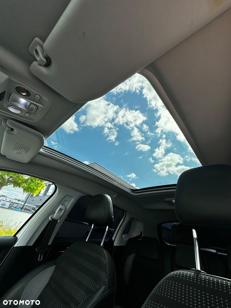 Peugeot 2008 1.6 e-HDi Allure S&S - 24