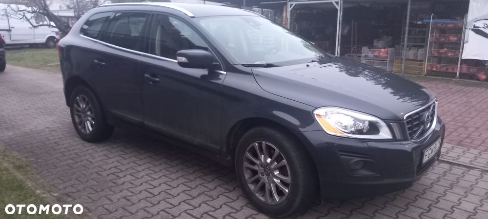 Volvo XC 60 2.4D AWD Summum - 4