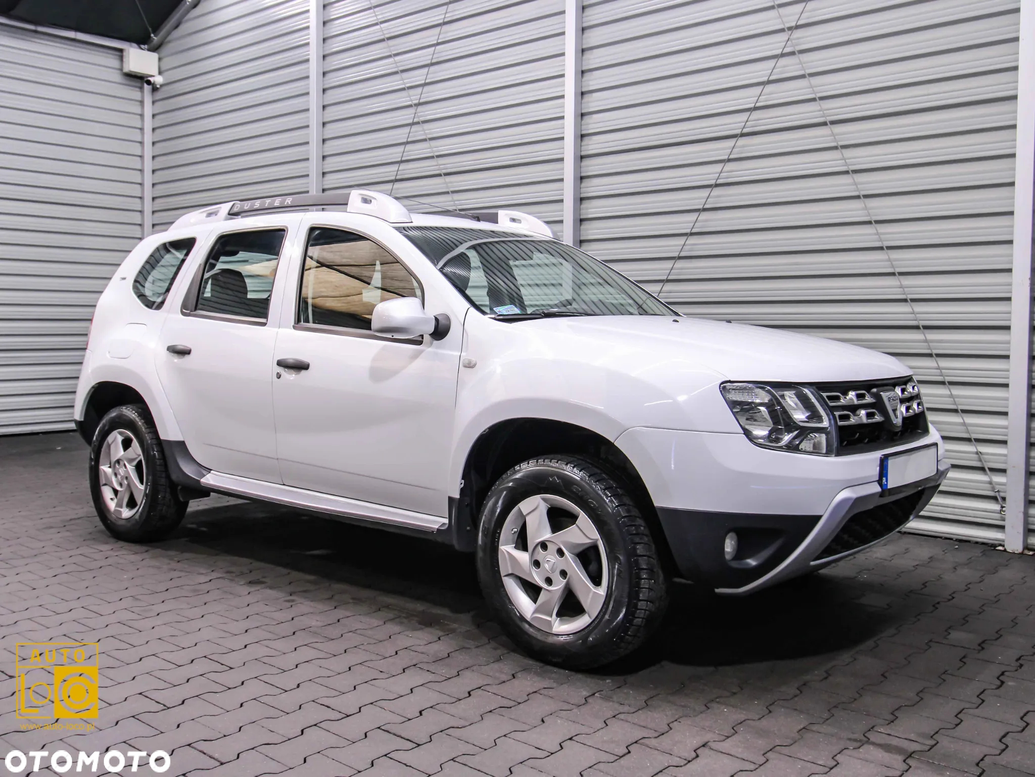 Dacia Duster 1.6 SCe Laureate S&S - 7