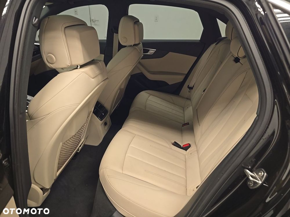 Audi A4 Limousine 45 TFSI quattro S tronic S line - 14