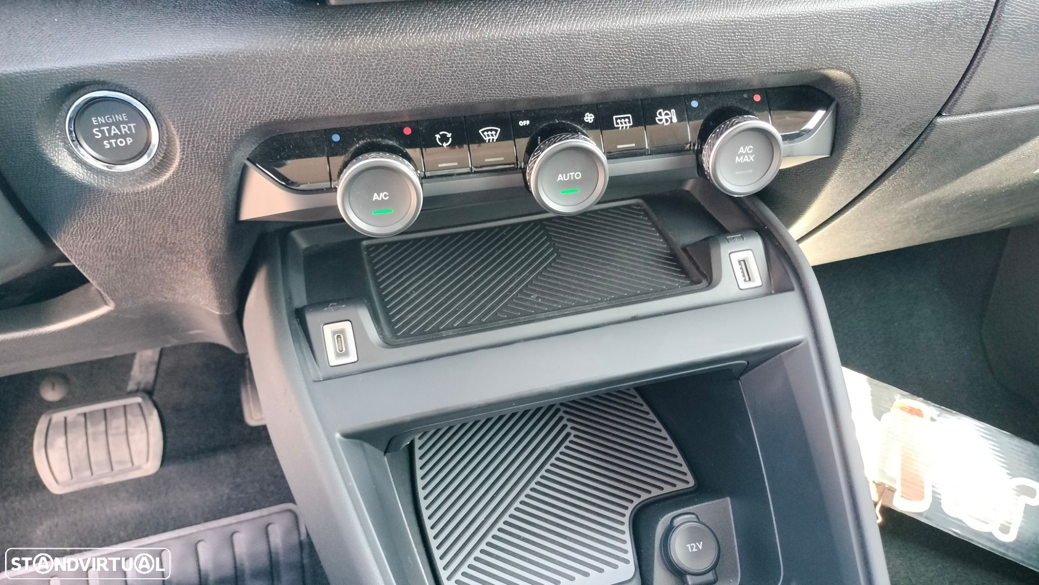 Citroën C4 PureTech 130 Stop&Start EAT8 FEEL PACK - 30