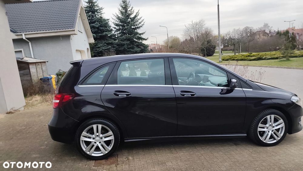 Mercedes-Benz Klasa B 200 d 7G-DCT UrbanStyle Edition - 25