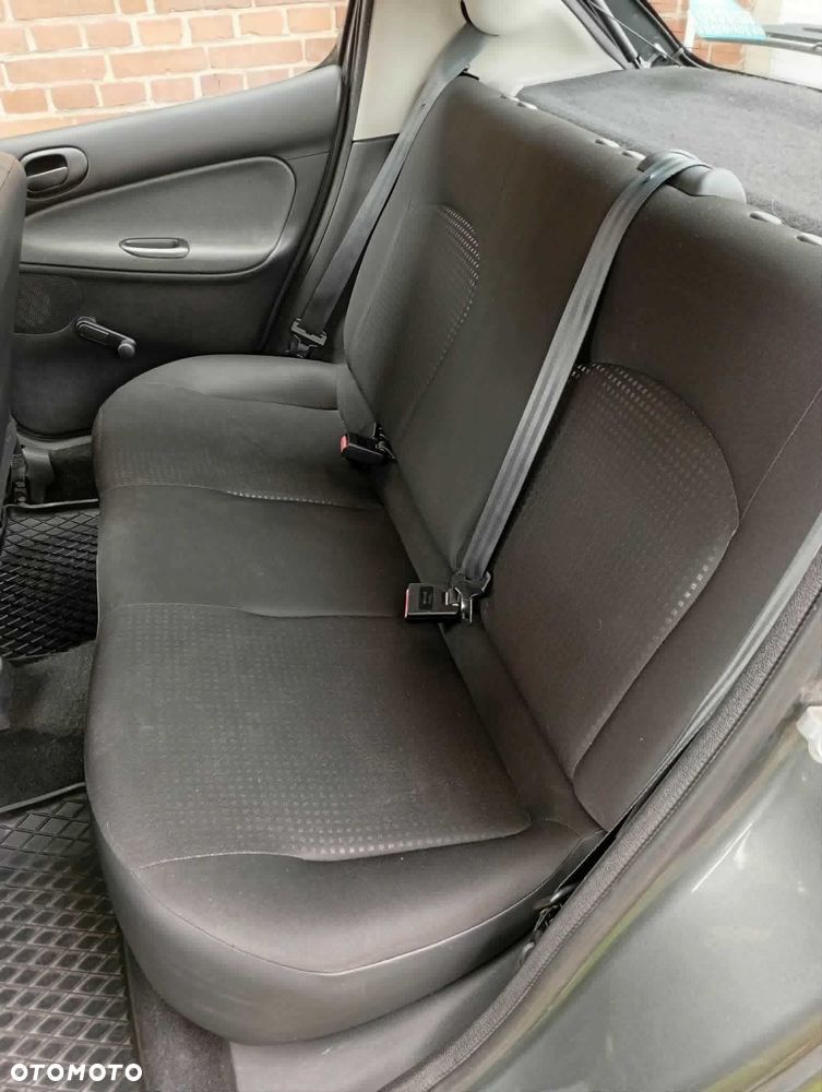 Peugeot 206 plus - 6