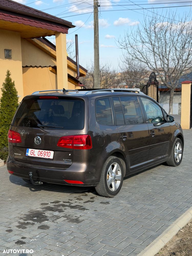 Volkswagen Touran 2.0 TDI Highline - 6