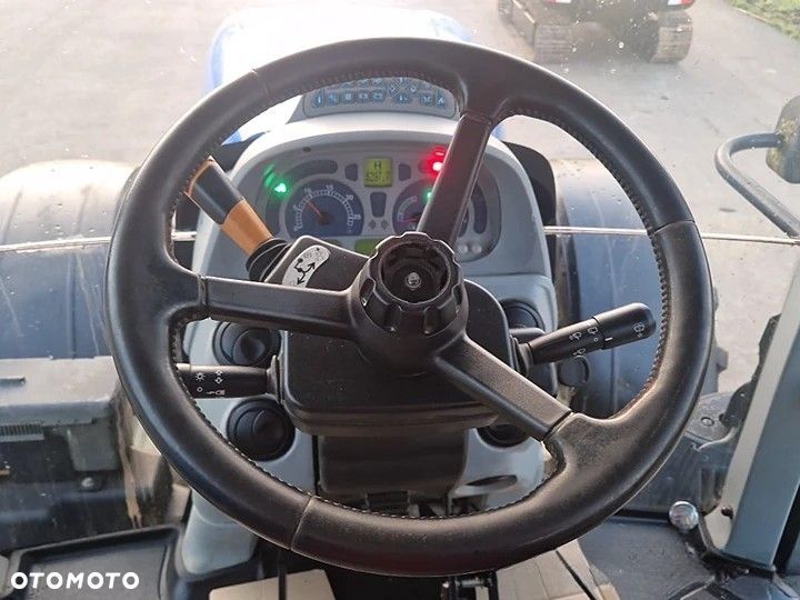 New Holland T7.235 - 6